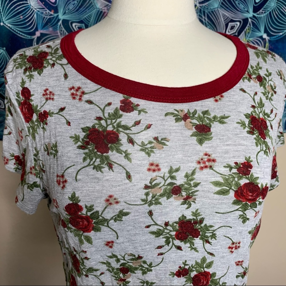 Floral Crop Top - Picture 3 of 3
